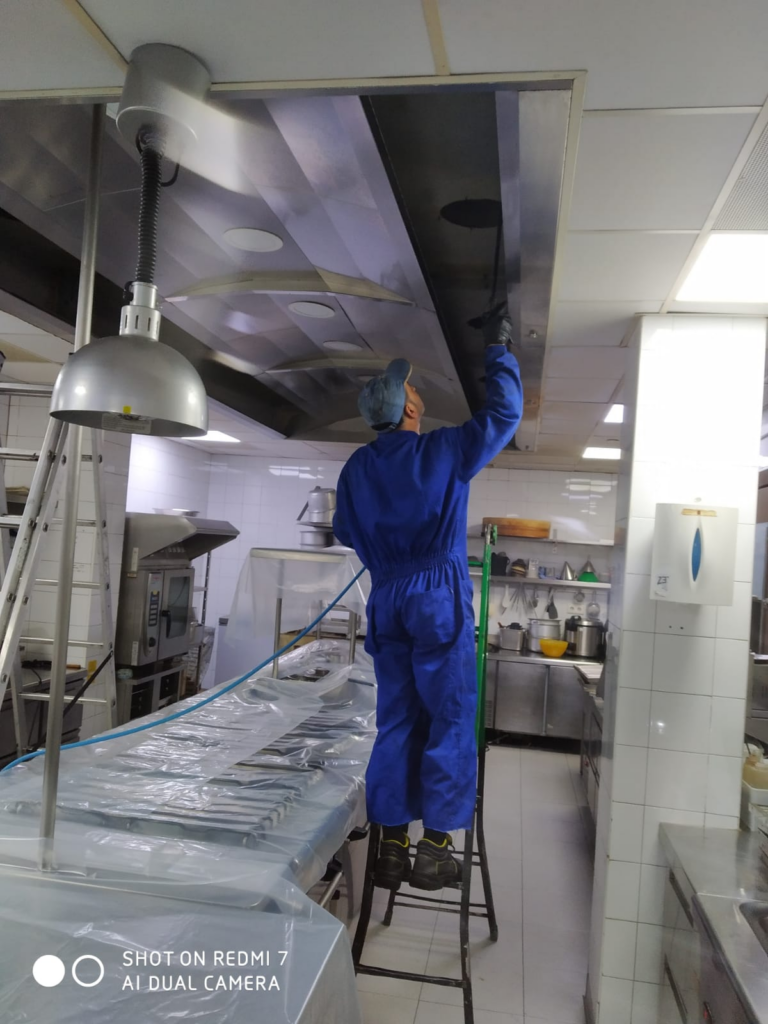 Limpieza de campana – Preparación antes del servicio