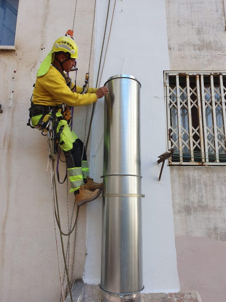 Montaje de salida de humos